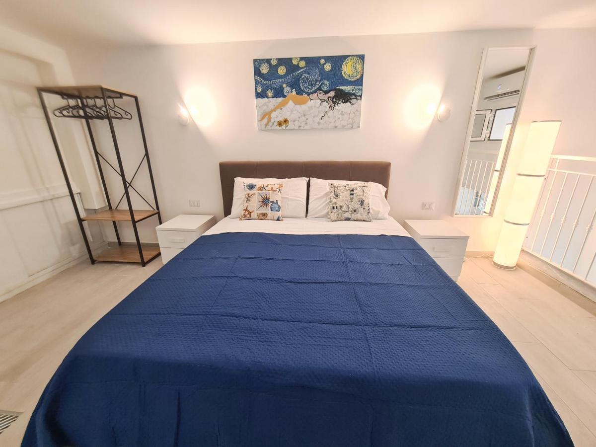 Partenope Dorata Napoli Esterno foto