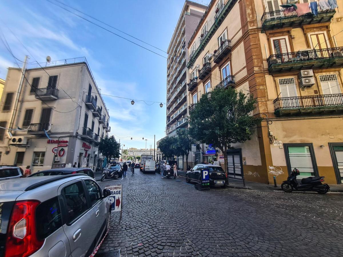 Partenope Dorata Napoli Esterno foto